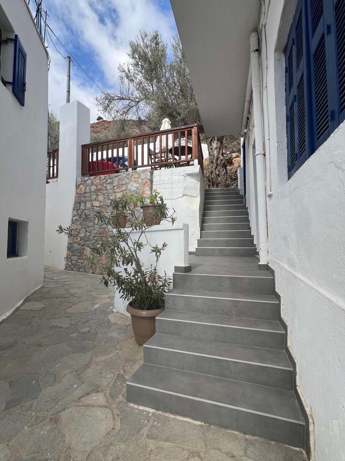 Scirocco Rooms Loutró Exterior foto