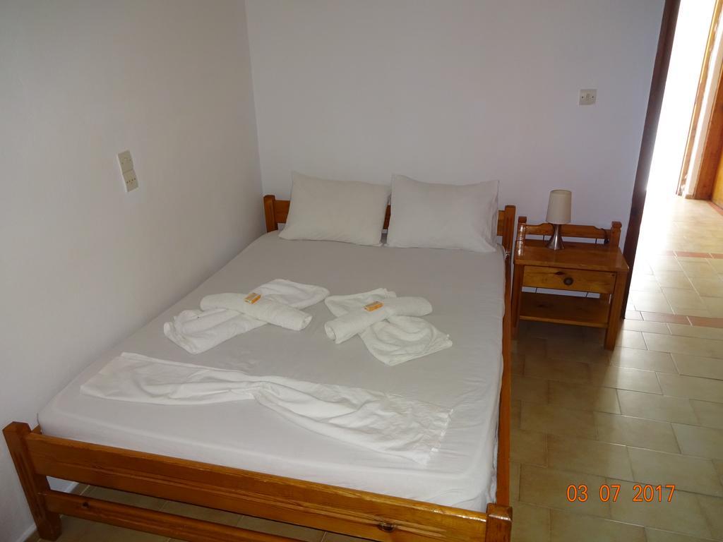 Scirocco Rooms Loutró Exterior foto