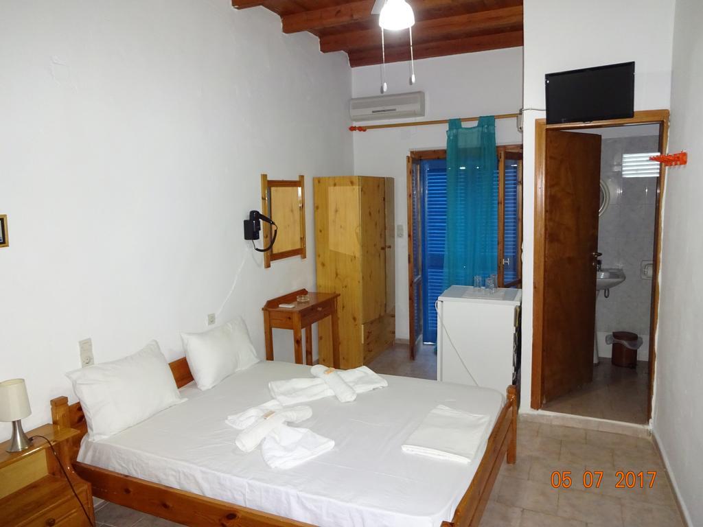 Scirocco Rooms Loutró Exterior foto
